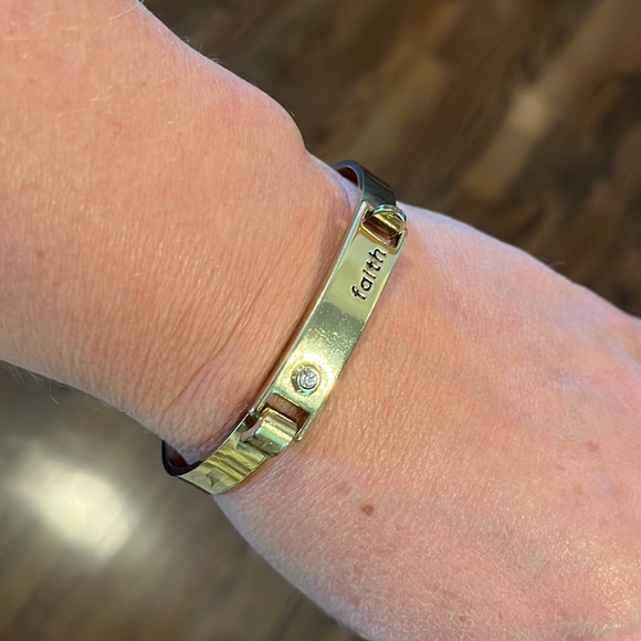 Bangle bracelet - Picture 3 of 5